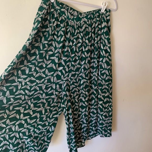 Anthropologie Pants - Anthropologie wide legged pants Anthropologie Pants - Anthropologie wide legged pants